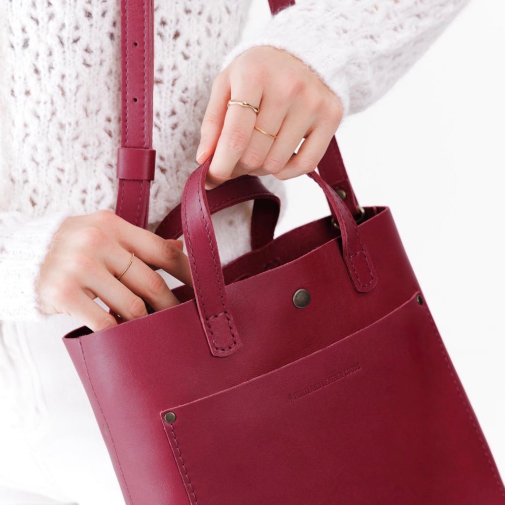 Nwot Portland Leather Goods Berry Good Mini Classic Snap Crossbody Tote